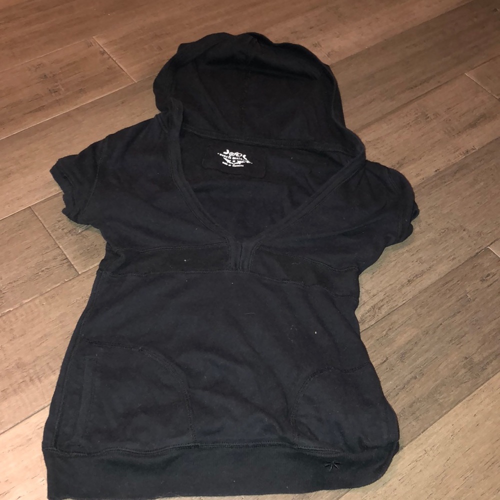 Black shirt.